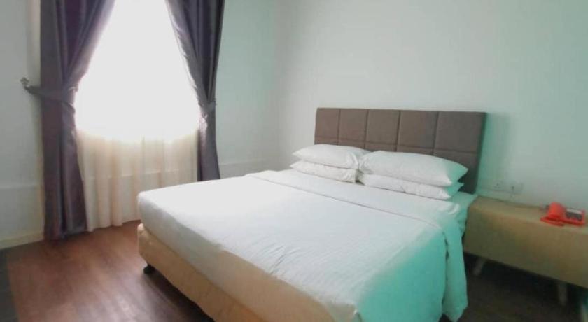 The Ardens Hotel - Austin Johor Bahru Buitenkant foto