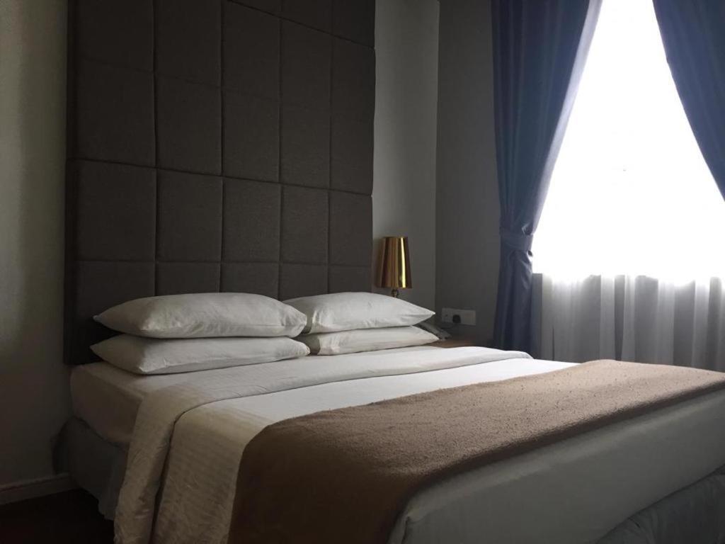 The Ardens Hotel - Austin Johor Bahru Buitenkant foto